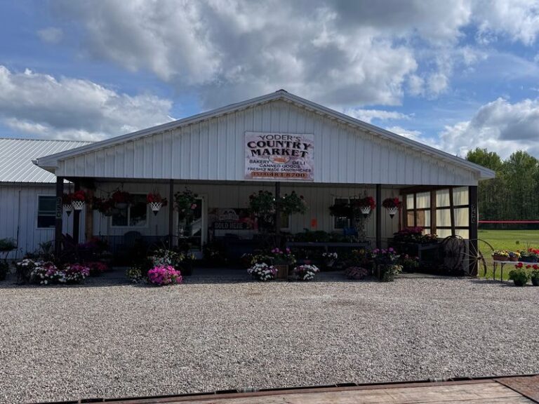 Order A Sticky Bun The Size Of Your Hand At This Amish Bakery In Western New York