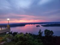 Alabama’s Lake Guntersville State Park Meets Its Reservoir Shoreline With A Sandy Swimming Beach, Wooded Trails, And Easy Fishing