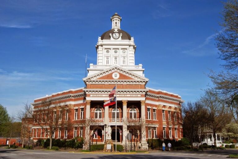 Wander The Brick Streets And Antique Shops Of Madison, Georgia For An Easy Day Trip