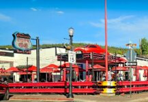 This Arizona Route 66 Diner Pairs Smoky Brisket With Old Gas-Station Relics From Another Era