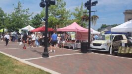 Every Saturday, Crowds Line Up At This Beloved Indiana Farmers Market For Its Pastries And Italian Cakes
