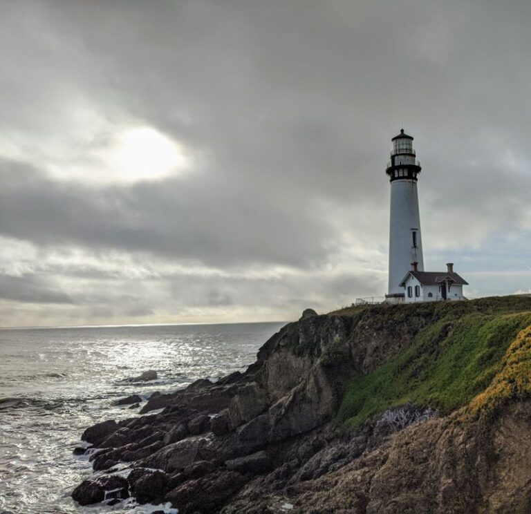 These 7 California Lighthouses Are Worth the Drive for the Coastal Views Alone