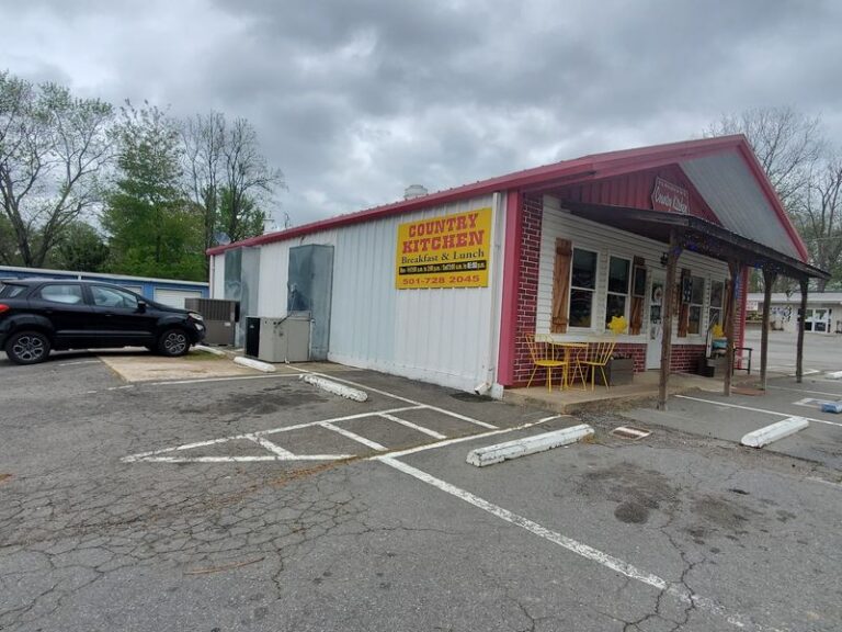 In A Tiny Arkansas Town, This Country Cafe Serves All-Day Home-Style Breakfast Big Enough For Any Appetite