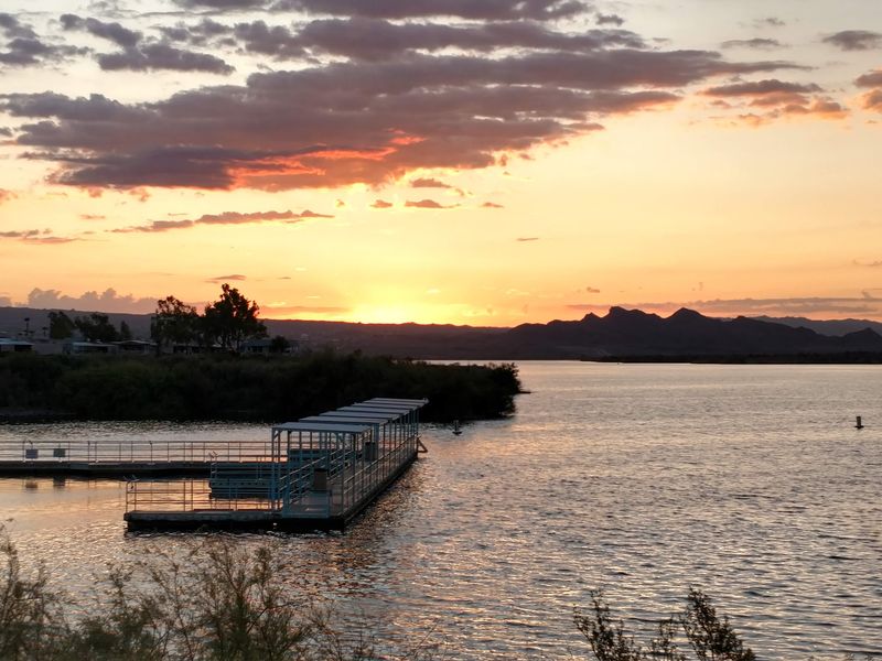 Locals In This Arizona Lake Town Launch Boats Free And Fish The Pier Till Sunset