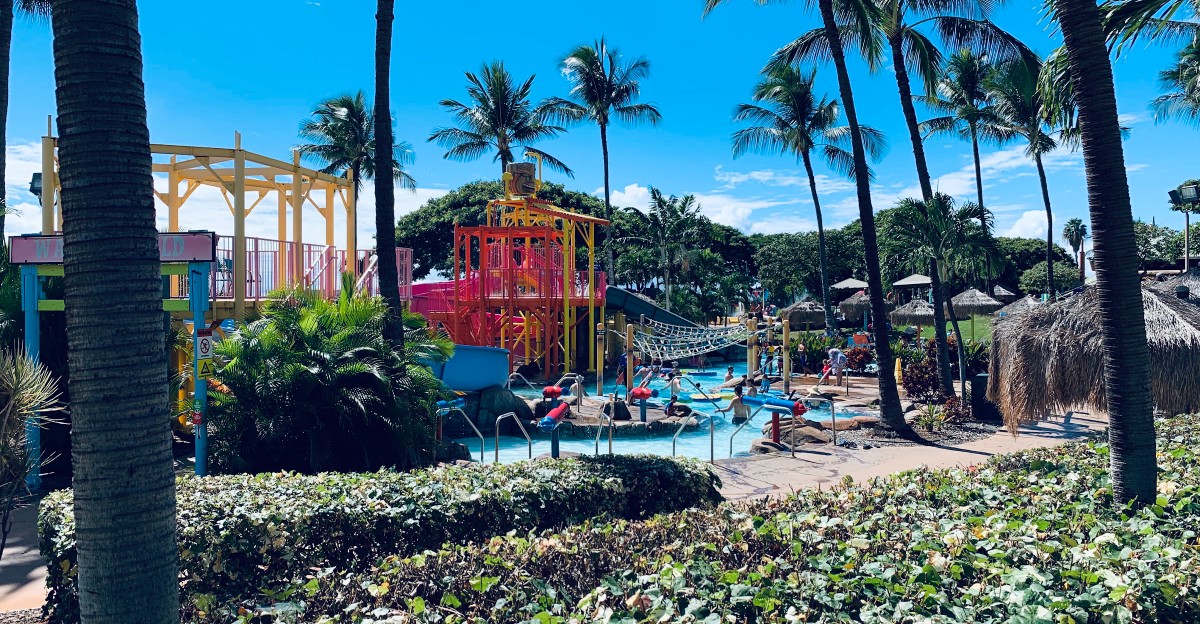 Kids And Grandparents Both Love The Old Rides At This Honolulu Amusement Park