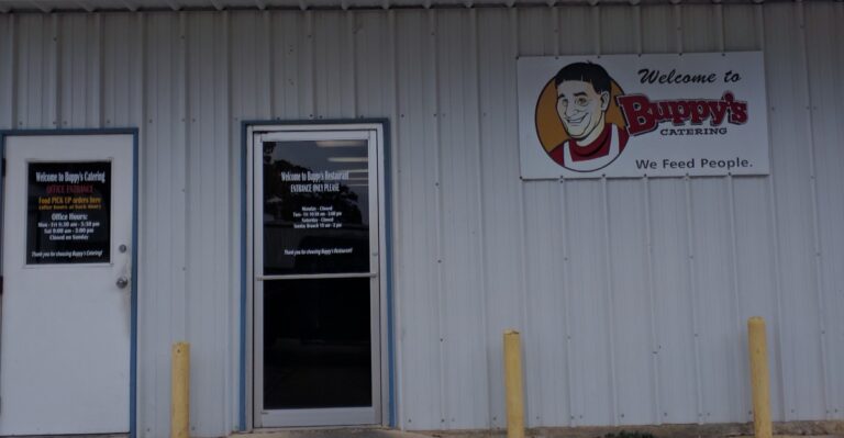 Hidden On A San Marcos Backstreet, This Bakery Pulls Trays Of Warm Cinnamon Rolls All Morning