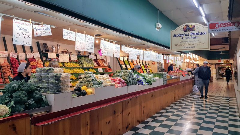 Seven Pennsylvania Farmers Markets Where The Amish Sell Cheese And Pies Every Week