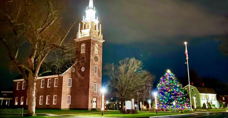 Spend A Slow, Relaxing Day Wandering These 8 Charming Small Towns In Connecticut