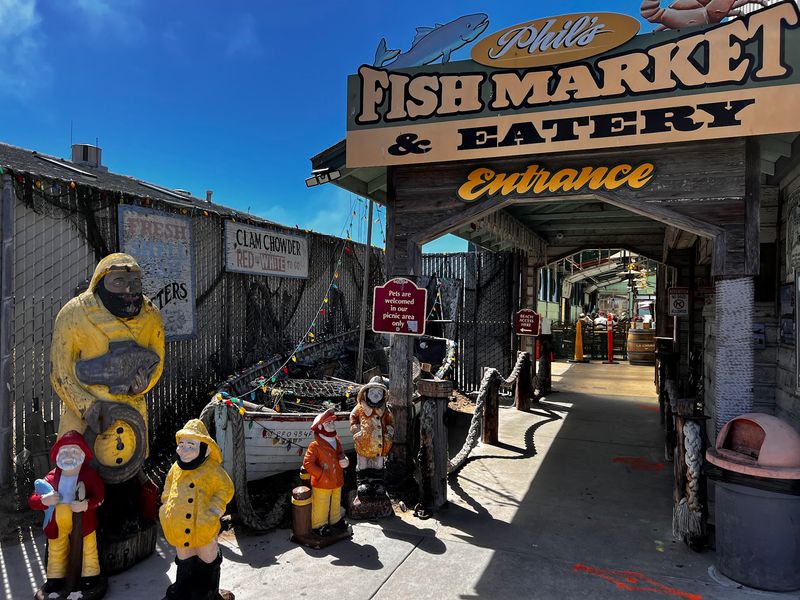 California’s Best Cioppino Is Worth The Drive To This Unfussy Little Coastal Fish Market