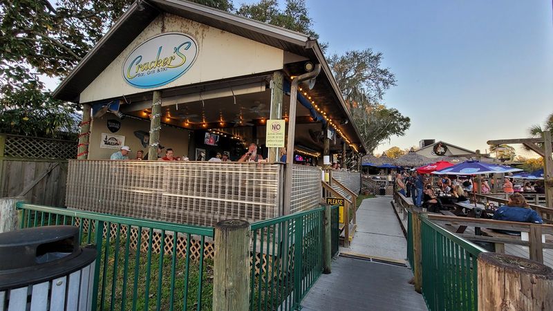 Order The Whole Belly Clams At This Old Florida Fish House In Crystal River