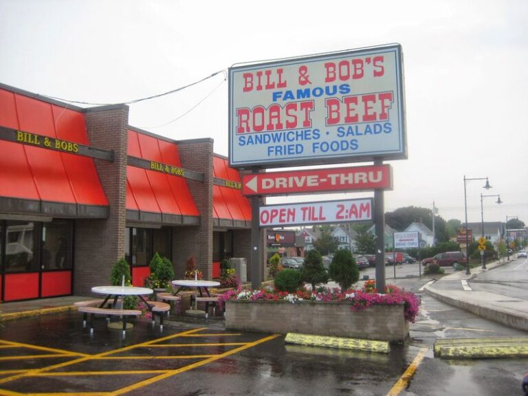 People Drive From All Over Massachusetts For The Onion Rings At This Beloved North Shore Roadside Stand