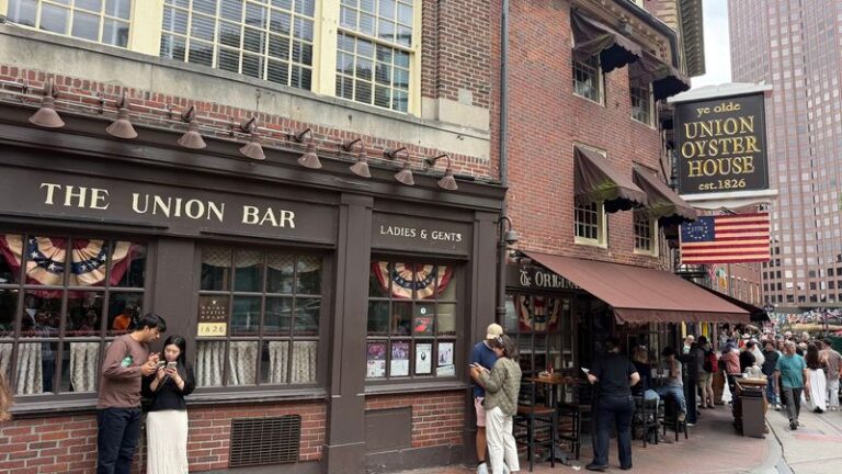 America’s Oldest Restaurant Is Still Shucking Oysters At A Worn Wooden Bar In Boston
