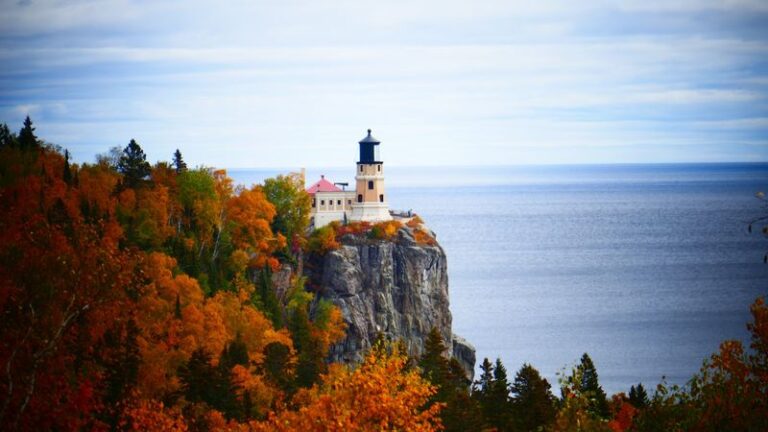 This Historic Minnesota Lighthouse On Lake Superior Is One Of The Most Photographed Spots In The State