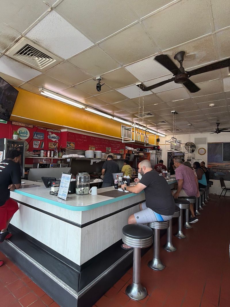 16th Avenue Diner, Gainesville, FL