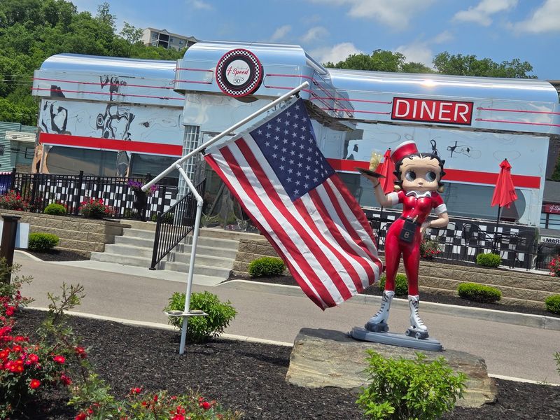 4 Speed on 50s Diner, Lawrenceburg, IN