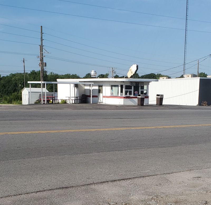 5 & 50 Drive-In, Tipton, MO