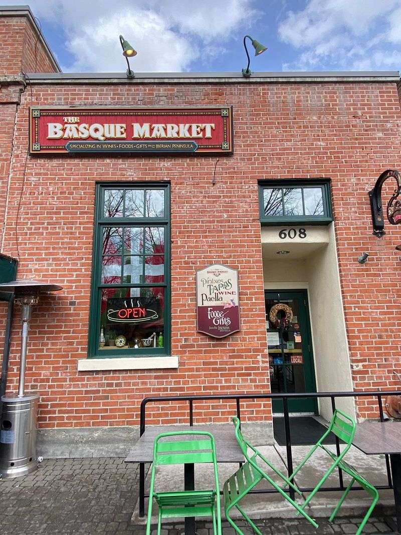 A Basque Corner on Grove Street