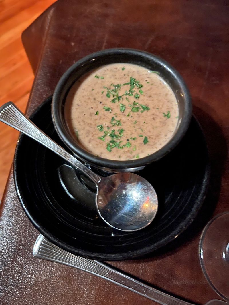 A Bowl of Mushroom Soup Worth Talking About