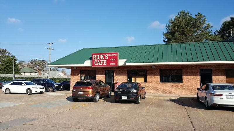 A Brick Diner on Virginia Beach Boulevard