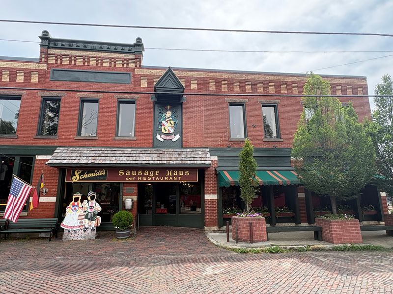 A Brick Landmark on Kossuth Street A Brick Landmark on Kossuth Street