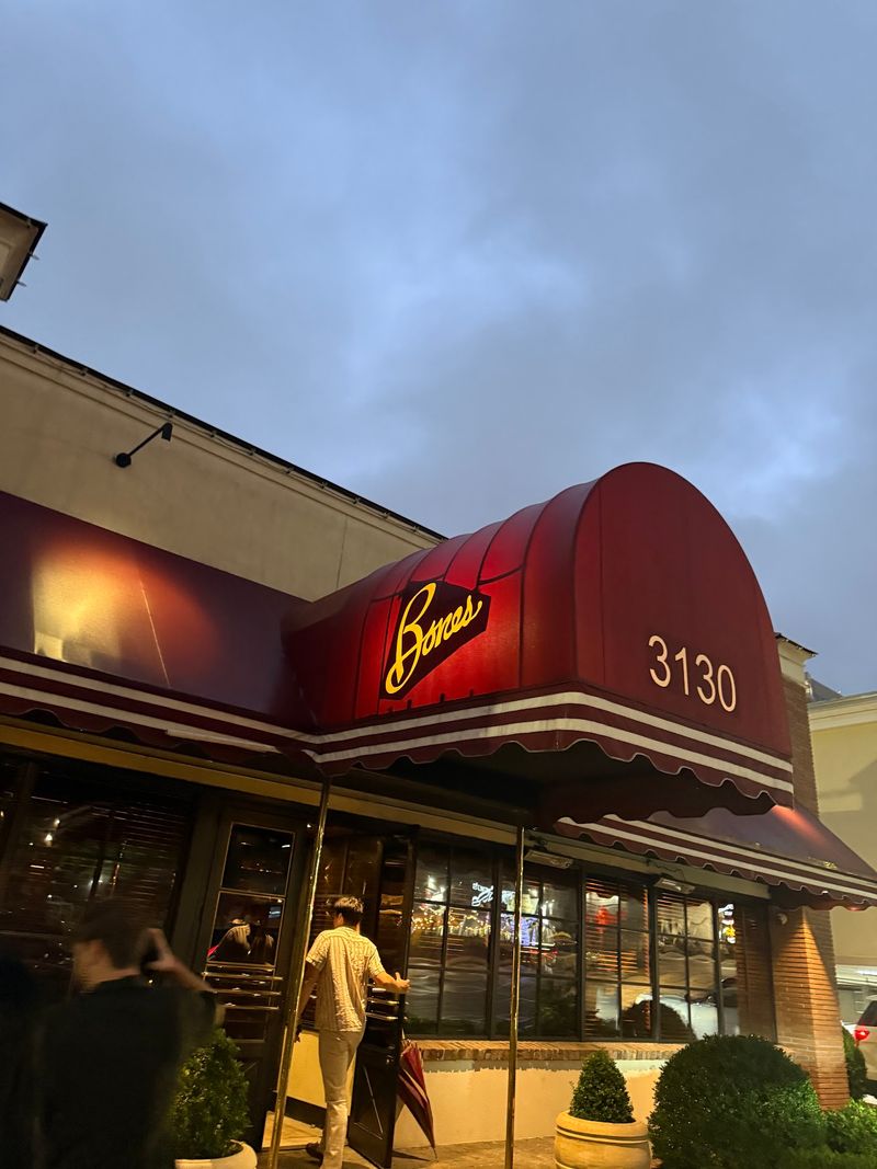 A Buckhead Landmark on Piedmont Road