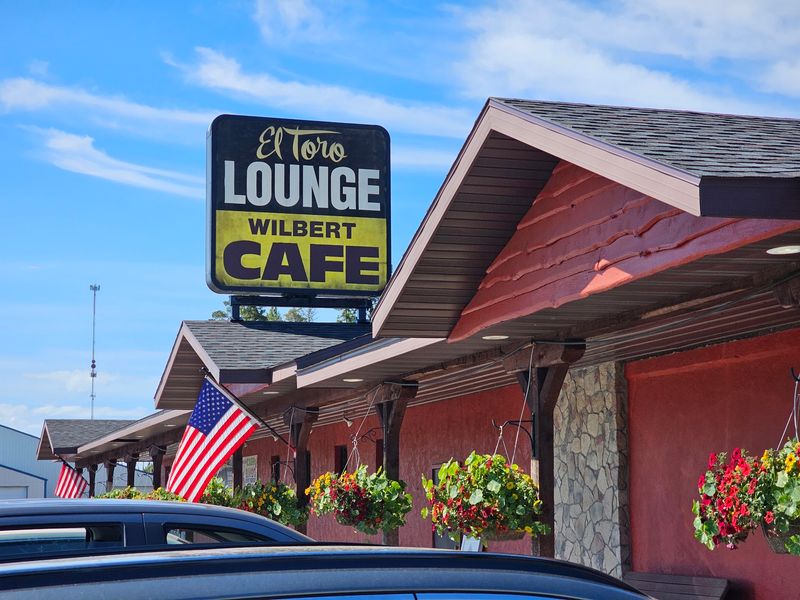 A Century-Old Stop on Highway 53
