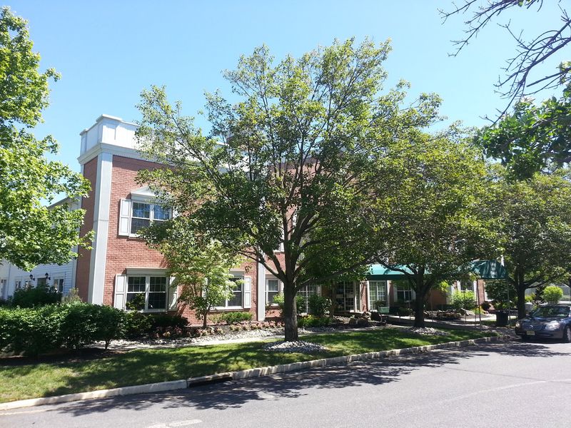 A Clubhouse on Queen Anne Boulevard