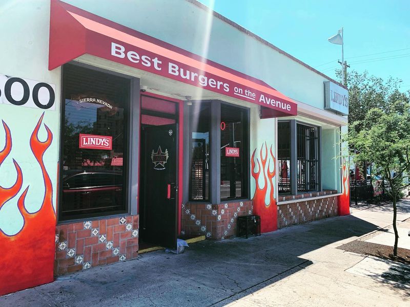 A Corner Spot on Tucson's Liveliest Avenue