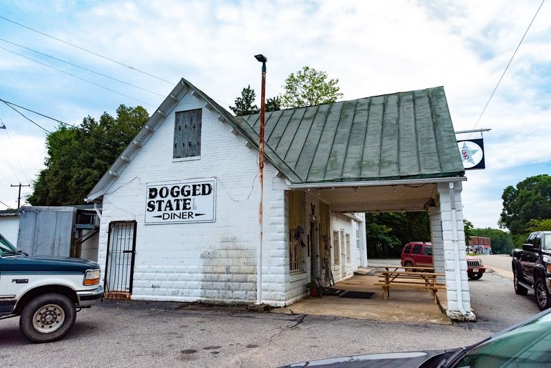 A Country Diner on Goodes Bridge Road