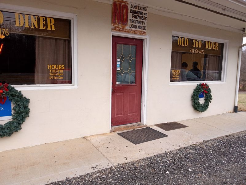A Country Diner on Mountain Road