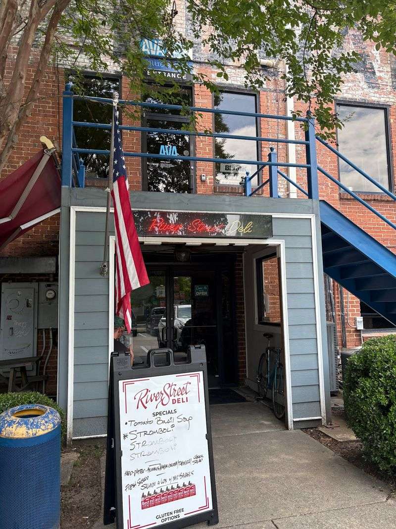 A Deli Tucked Near the Riverfront A Deli Tucked Near the Riverfront