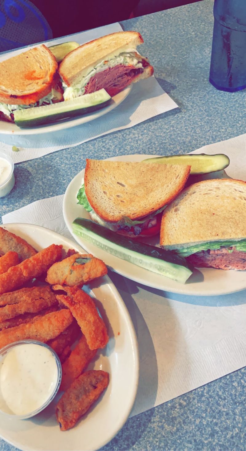 A Deli Worth Coming Home To
