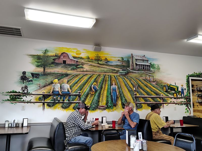 A Diner Built on Small-Town Rhythms
