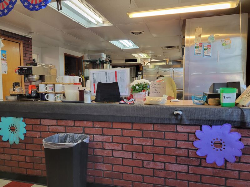 A Diner That Knows What It Is