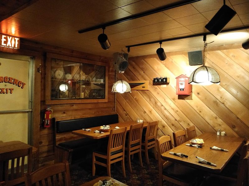 A Dining Room With Cave-Like Character A Dining Room With Cave-Like Character