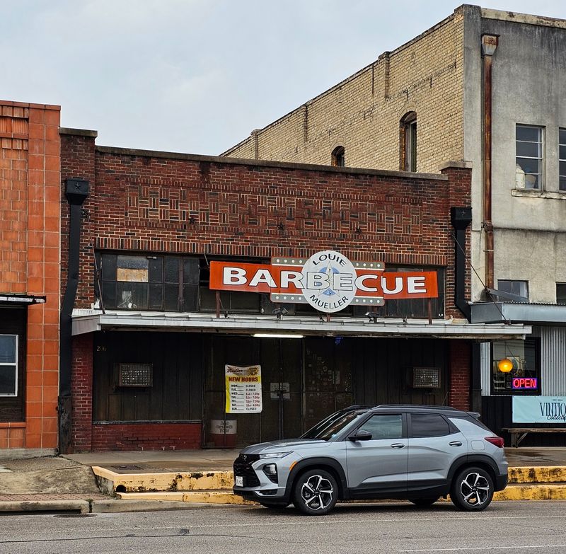 A Downtown Taylor Address Worth the Drive A Downtown Taylor Address Worth the Drive