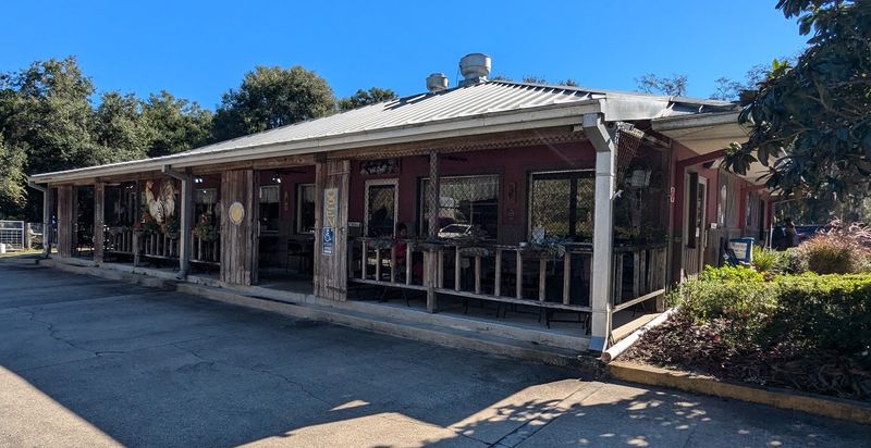 A Farmhouse Stop on State Road 415