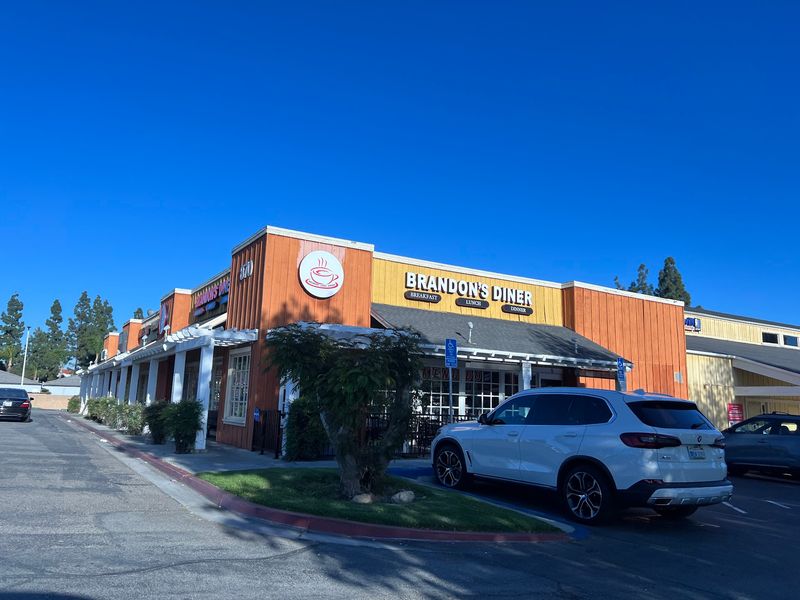 A Foothill Boulevard Breakfast Stop
