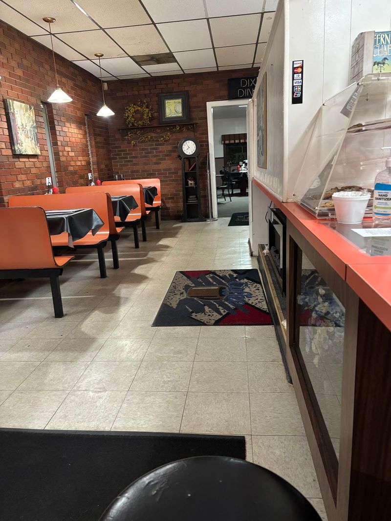 A Hometown Atmosphere With Retro Charm