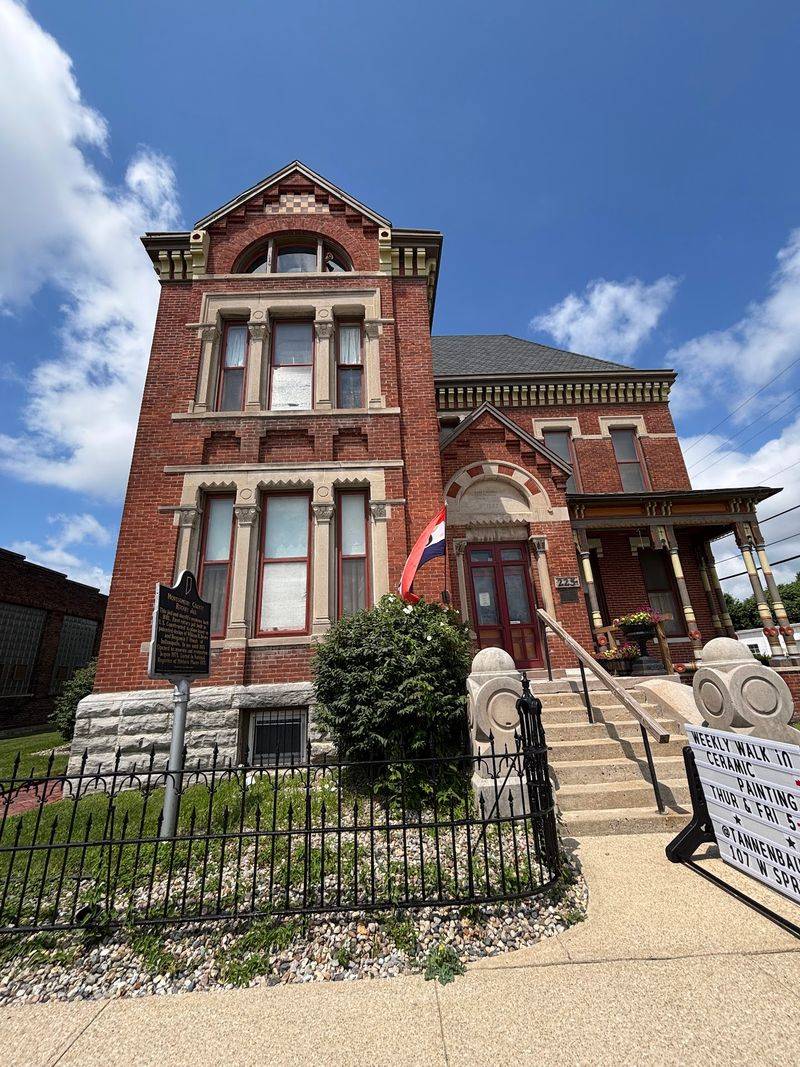 A Jail Hiding On Washington Street
