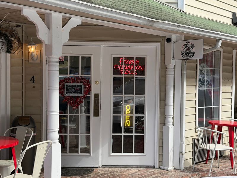 A Little Bakery on Glades Road