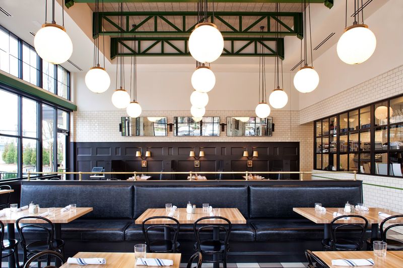 A Modern Deli Tucked Into Avenue Place