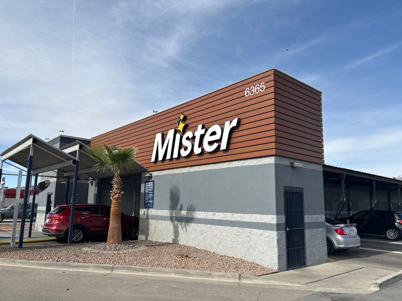 A Montana Avenue Address Worth Knowing