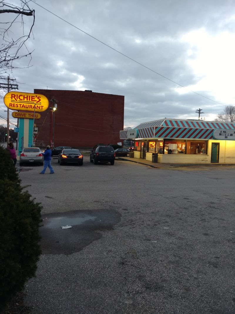 A Neighborhood Favorite, Back in Business