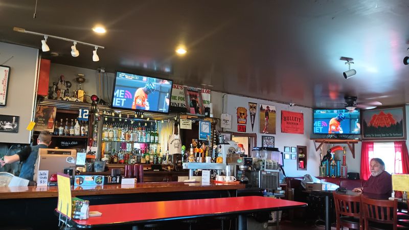 A Neighborhood Institution With a Softball Past A Neighborhood Institution With a Softball Past
