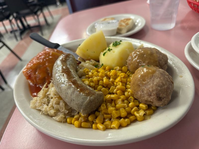 A Polish Kitchen on Oakwood A Polish Kitchen on Oakwood