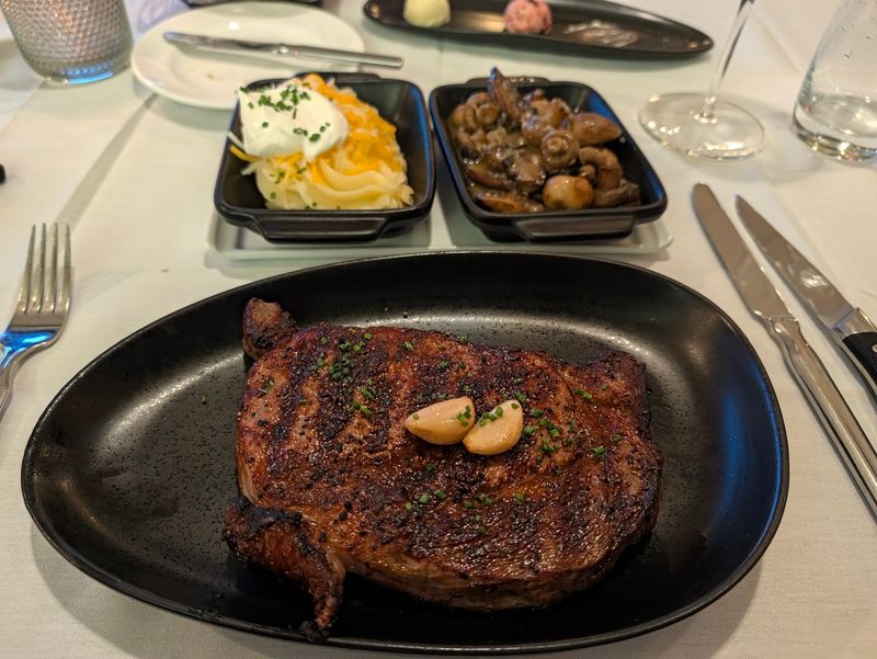 A Real Steakhouse in Casino Clothing