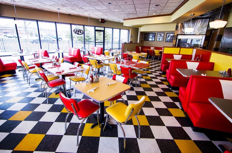 A Retro Stop in Suburban Woodbury