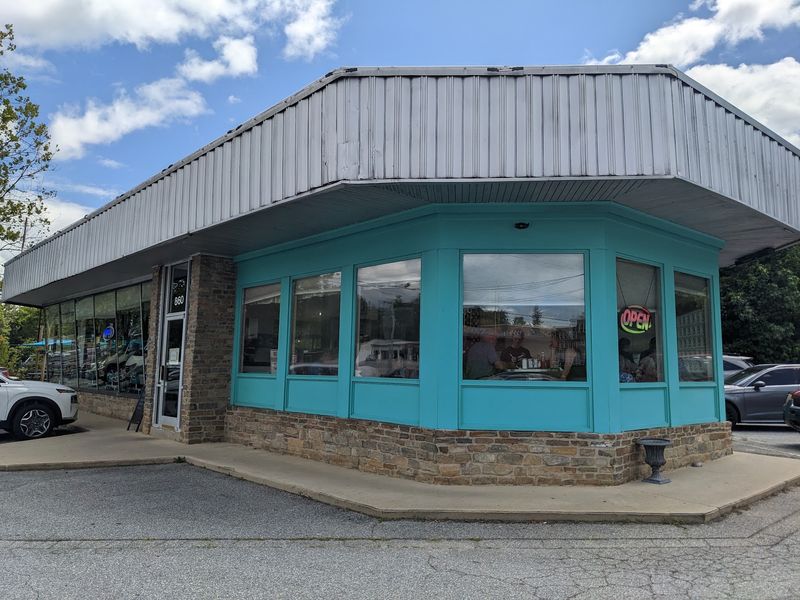 A Retro Stop on North Main