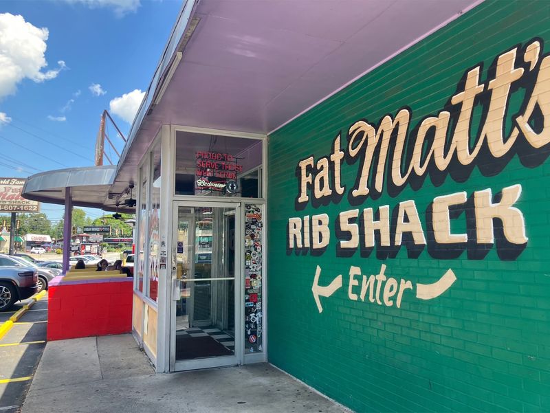 A Rib Shack on Piedmont Avenue